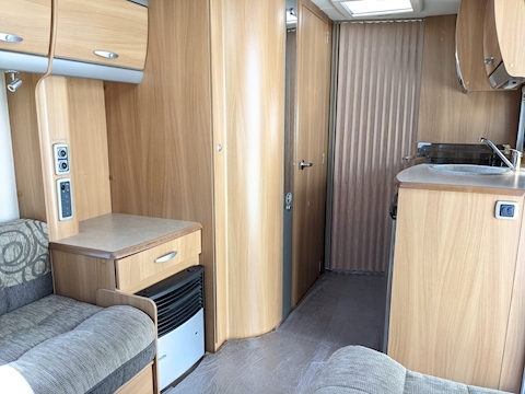 Swift Challenger 2010 580 - Large 10