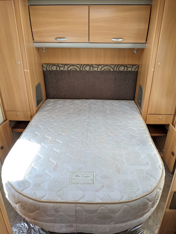 Swift Challenger 2010 580 - Large 17