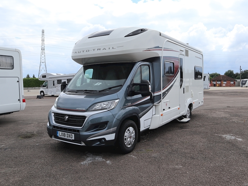 Autotrail Apache 2018 700 Hi-Line - Large 0