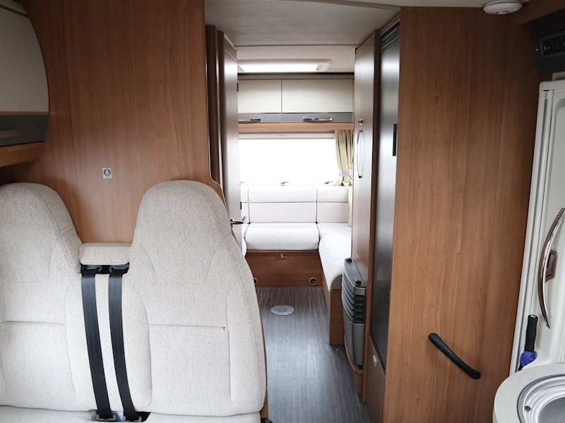 Autotrail Apache 2018 700 Hi-Line - Large 7