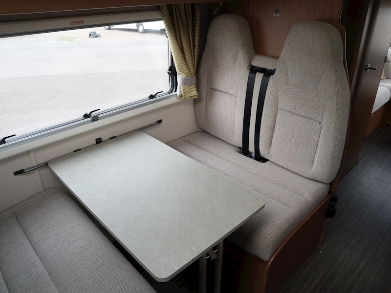 Autotrail Apache 2018 700 Hi-Line - Large 8