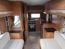 Autotrail Frontier 2010 Navajo7