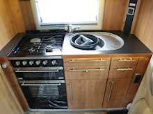 Autotrail Frontier 2010 Navajo12