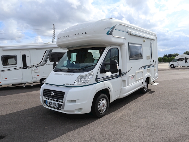 Autotrail Tracker 2008 EKS - Large 0