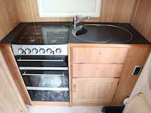 Autotrail Tracker 2008 EKS11