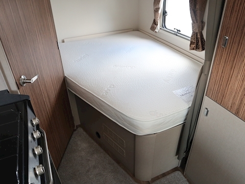 Swift Champagne 2020 464 - Large 15