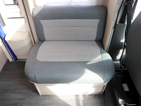 Autotrail F 74 2021 Super Low Line - Large 9