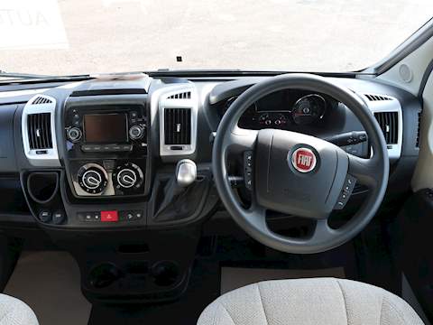 Autotrail Tracker FB Lo-Line - U1493