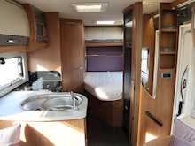 Autotrail Tracker 2019 FB Lo-Line7