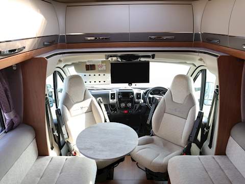 Autotrail Tracker FB Lo-Line - U1493