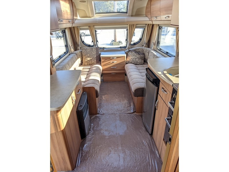 Swift Challenger 2011 480 - Large 14