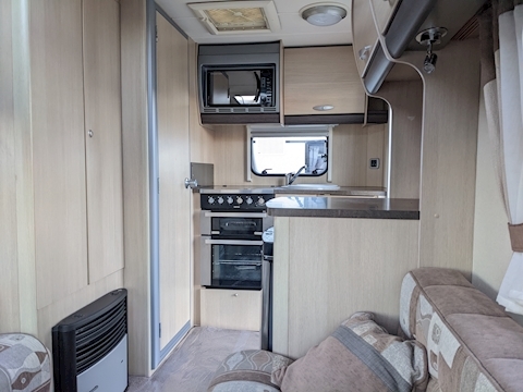 Sterling Europa 2010 390 Lux - Large 17