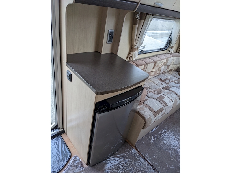 Sterling Europa 2010 390 Lux - Large 19