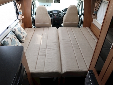 Autotrail Tracker 2013 Eks - Large 16