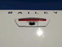Bailey Autograph 2019 7527