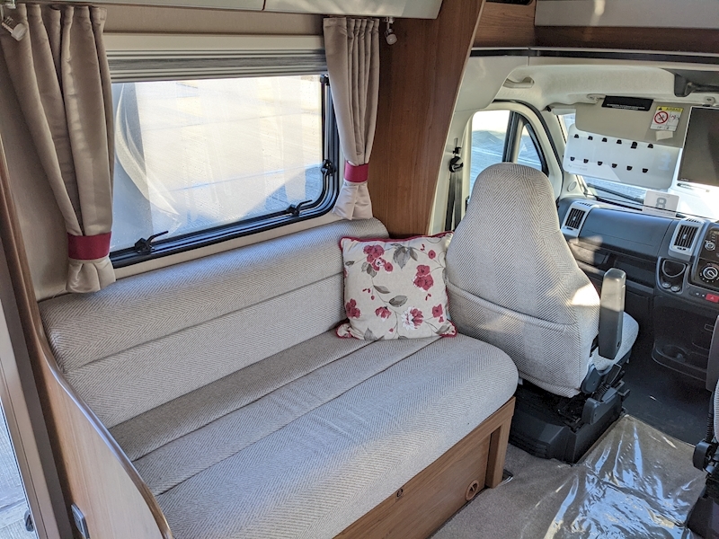 Autotrail Imala 2017 715 Lo-Line - Large 23