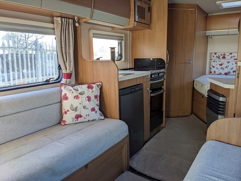 Autotrail Imala 2017 715 Lo-Line - Large 27