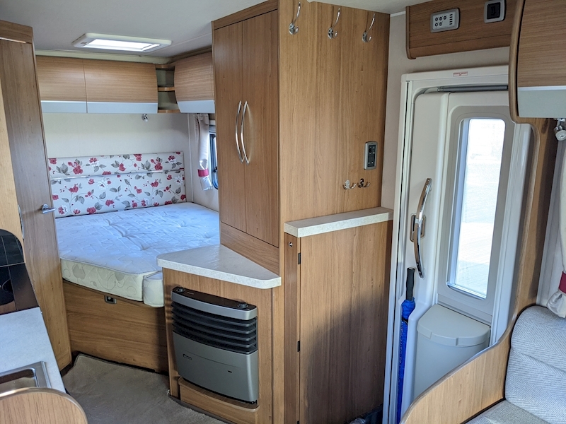 Autotrail Imala 2017 715 Lo-Line - Large 45