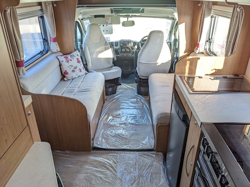 Autotrail Imala 2017 715 Lo-Line - Large 29