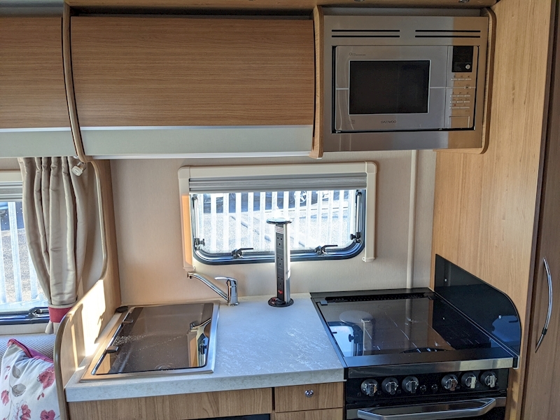 Autotrail Imala 2017 715 Lo-Line - Large 39