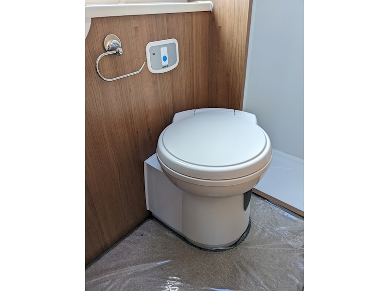 Autotrail Imala 2017 715 Lo-Line - Large 52