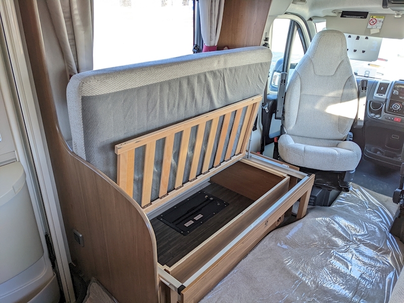 Autotrail Imala 2017 715 Lo-Line - Large 33