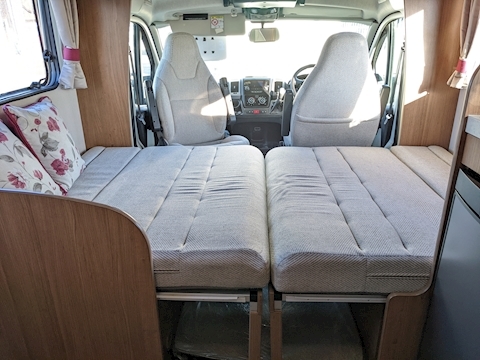Autotrail Imala 2017 715 Lo-Line - Large 32