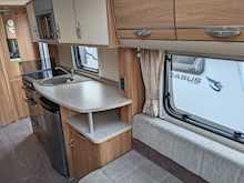 Swift Conqueror 2011 53019