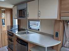 Swift Conqueror 2011 53022
