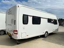 Swift Conqueror 2018 5801