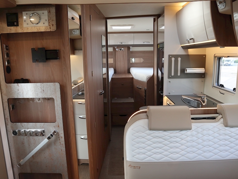 Burstner Lyseo Harmony 2019 IT 728 G - Large 9