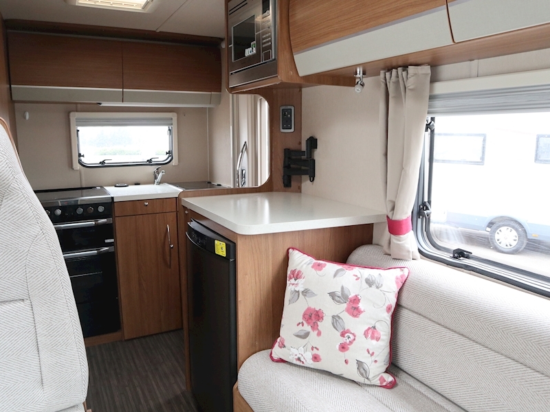 Autotrail Imala 2018 620 Hi-Line - Large 19
