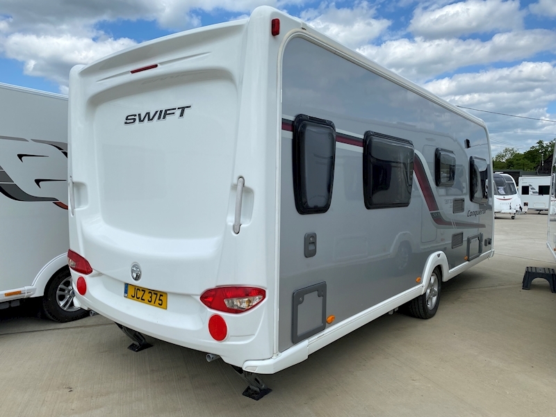 Swift Conqueror 2013 565 - Large 1