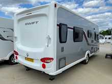Swift Conqueror 2013 5651
