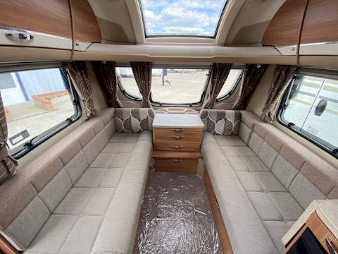 Swift Conqueror 565 - U1580