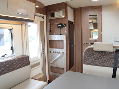 Burstner Lyseo TD Harmony 2019 T590 - Large 11