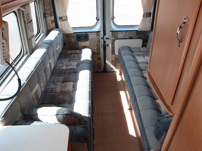 Autosleeper Warwick 2009 Duo - Large 12