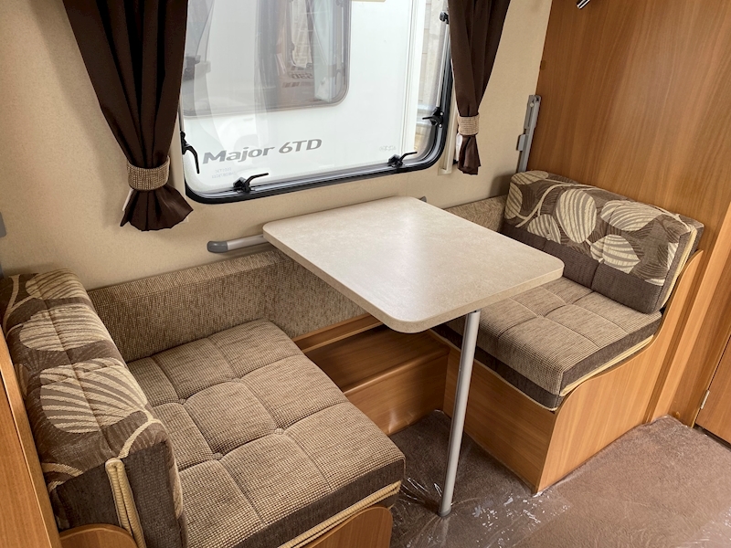 Swift Fairway 2011 530/4 - Large 8