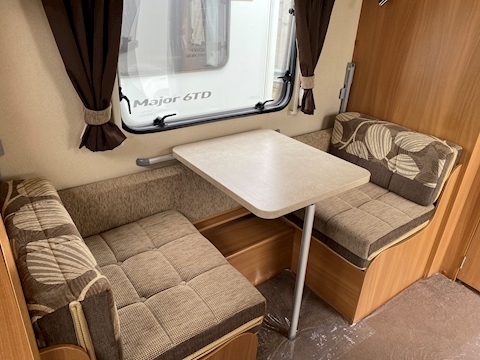 Swift Fairway 2011 530/4 - Large 8