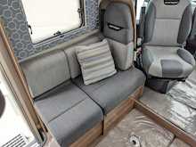 Swift Escape 2017 69510