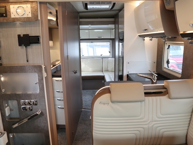Burstner Lyseo TD HL 2022 IT 744 Bahia - Large 8
