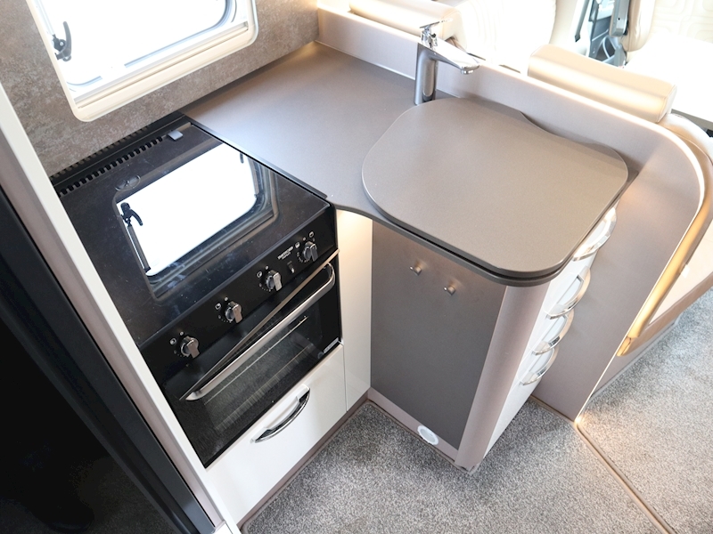 Burstner Lyseo TD HL 2022 IT 744 Bahia - Large 17