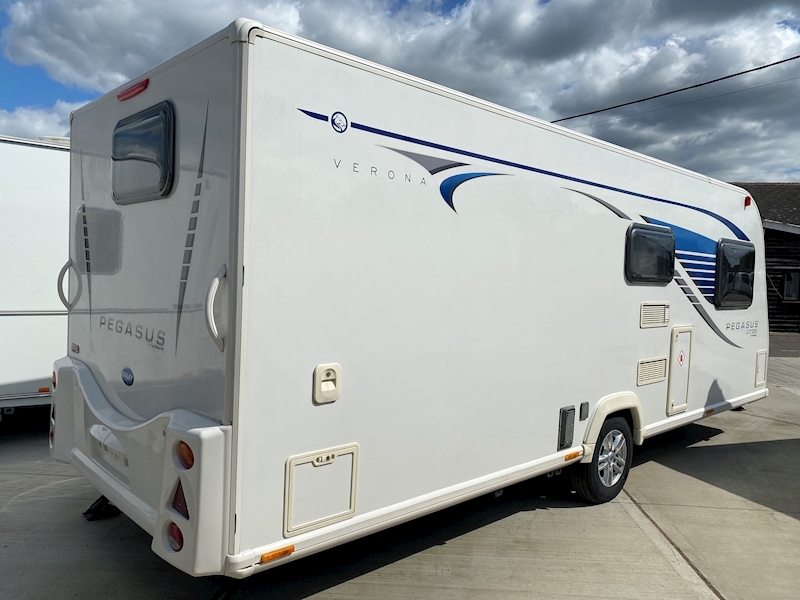 Bailey Pegasus 2014 GT65 Verona - Large 1