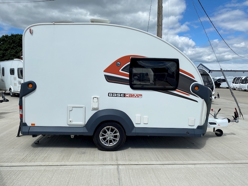 Swift Basecamp 2019 Plus - Large 9