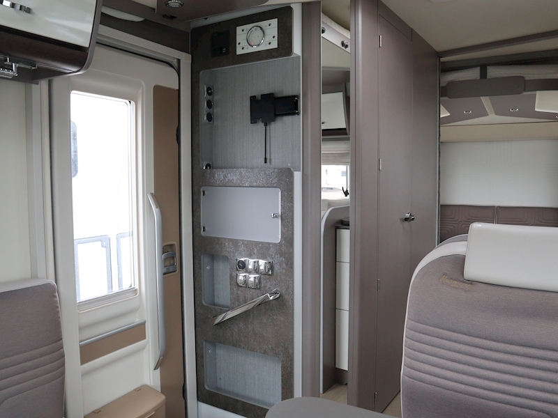 Burstner Lyseo TD Harmony 2020 745 - Large 15