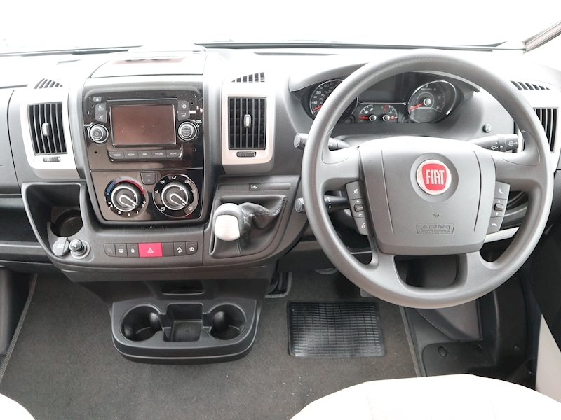 Autotrail Apache 2015 634 - Large 7