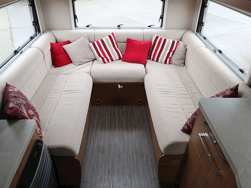 Autotrail Apache 2015 634 - Large 13