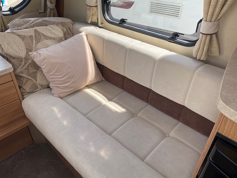 Swift Conqueror 2011 570 - Large 8