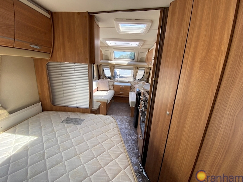 Swift Conqueror 2011 570 - Large 6