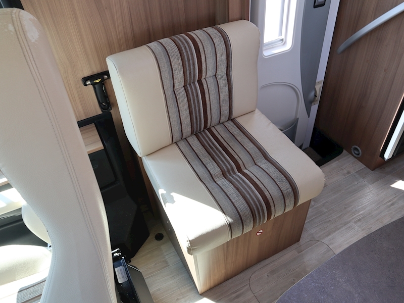 Pilote Aventura 2014 G740 - Large 14
